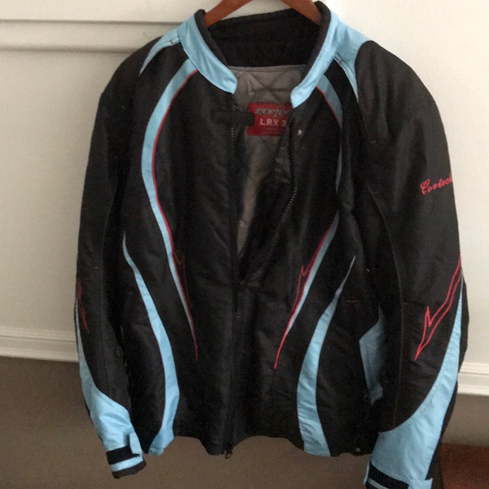 Motorcycle jacket. - Picture 2 of 3